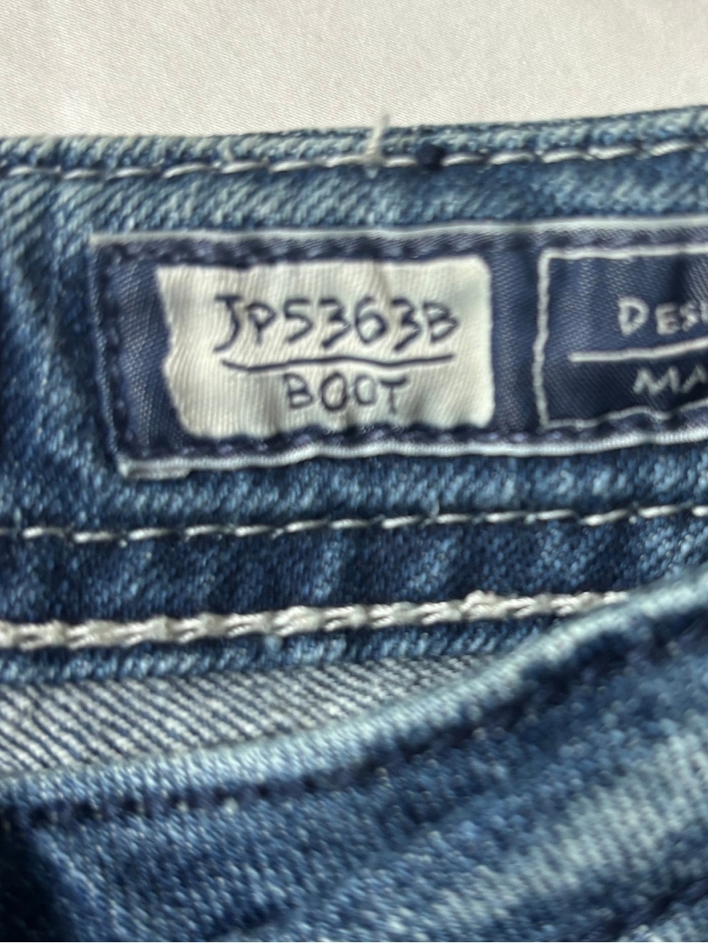 Miss Me Boot Cut Jeans Size 27 Rhinestone Embellished Low Rise Y2K - Picture 8 of 11